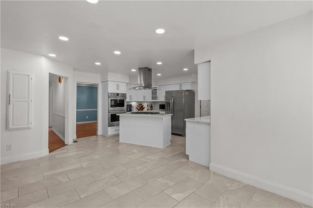 811 Twin Peak Ct CT, Chesapeake, VA 23320