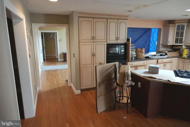 2407 VALLEY AVE, Wilmington, DE 19810