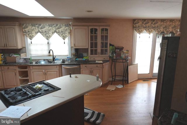 2407 VALLEY AVE, Wilmington, DE 19810
