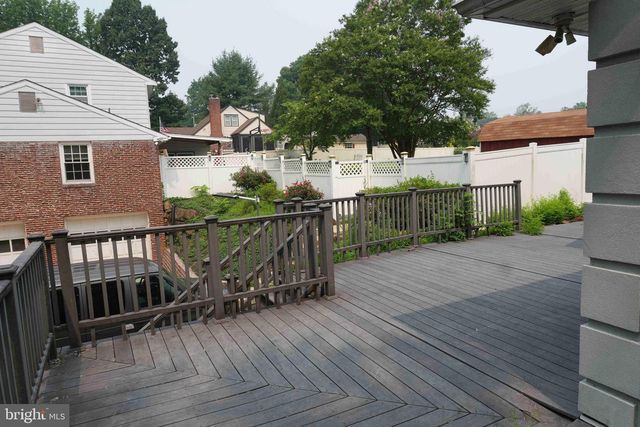 2407 VALLEY AVE, Wilmington, DE 19810