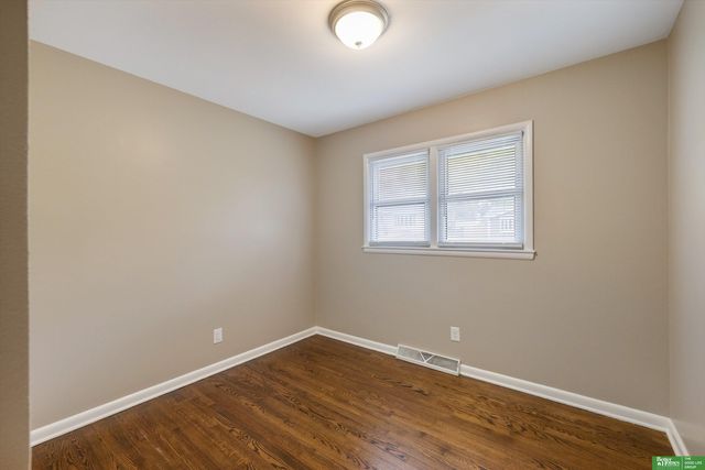 10934 Prairie Village Drive, Omaha, NE 68124