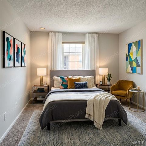10367 Oxford Hill Drive 26, St Louis, MO 63146