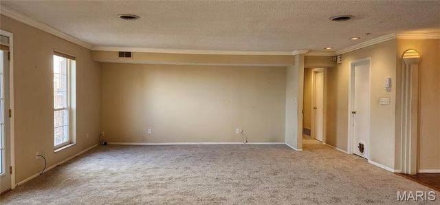 10367 Oxford Hill Drive 26, St Louis, MO 63146