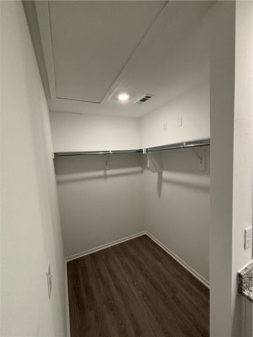 318 NW 67th Avenue, Bentonville, AR 72713