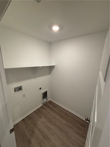 318 NW 67th Avenue, Bentonville, AR 72713