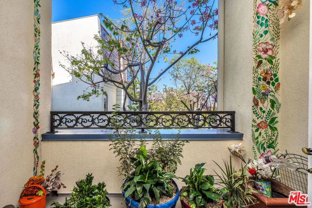 10128 Empyrean Way 203, Los Angeles, CA 90067