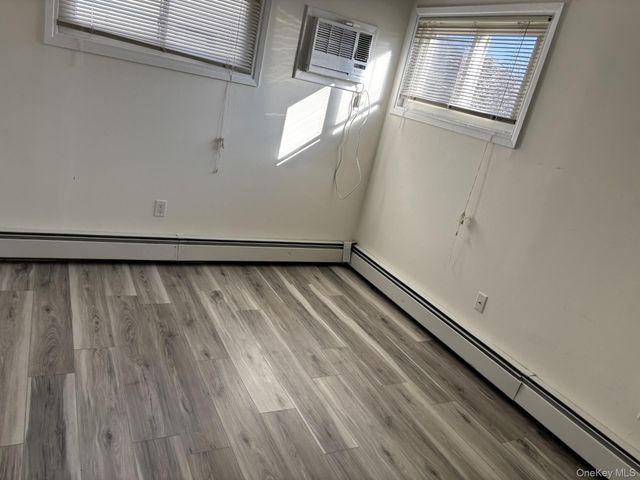 26 Polo Lane, Westbury, NY 11590