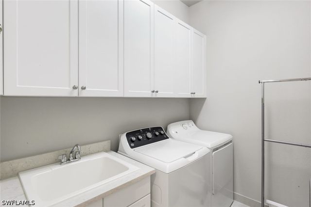 28558 Lobos CIR, Bonita Springs, FL 34135