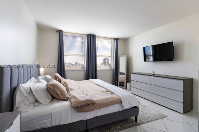 90 Alton Rd 1005, Miami Beach, FL 33139