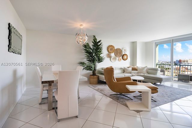 90 Alton Rd 1005, Miami Beach, FL 33139