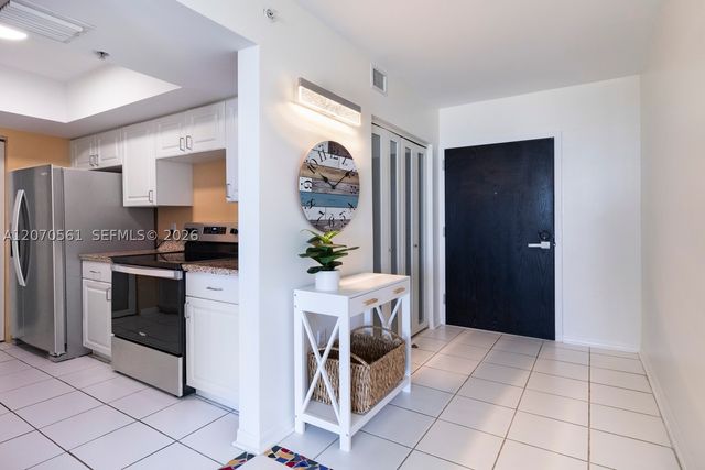 90 Alton Rd 1005, Miami Beach, FL 33139