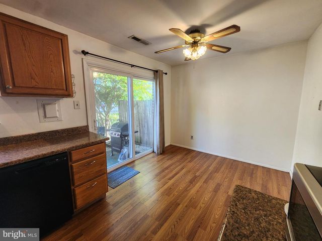 4 EAVES MILL RD, Medford, NJ 08055