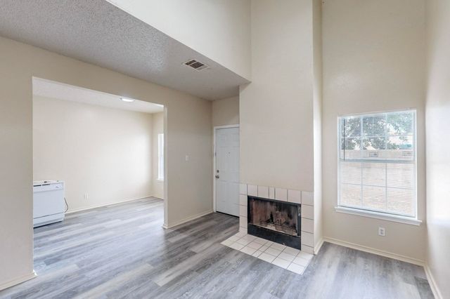 919 Fairbanks Circle, Duncanville, TX 75137