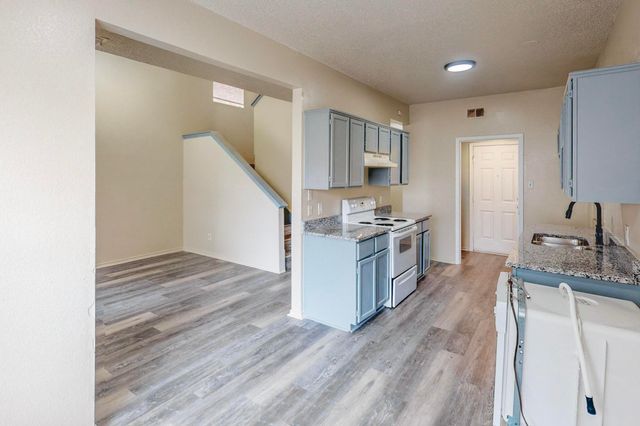 919 Fairbanks Circle, Duncanville, TX 75137