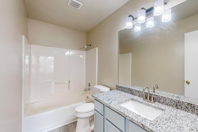 919 Fairbanks Circle, Duncanville, TX 75137