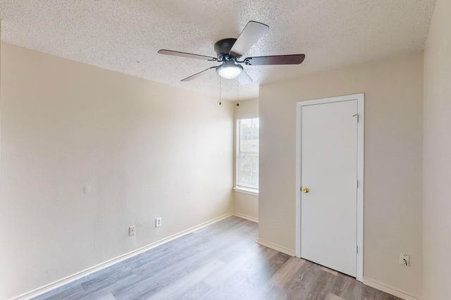 919 Fairbanks Circle, Duncanville, TX 75137