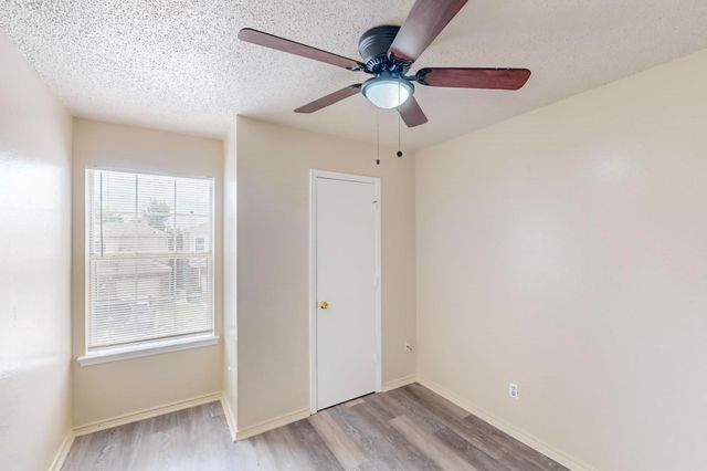 919 Fairbanks Circle, Duncanville, TX 75137