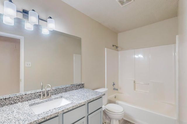 919 Fairbanks Circle, Duncanville, TX 75137