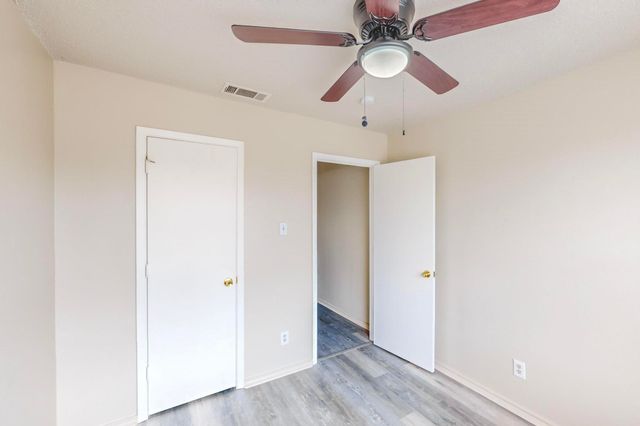 919 Fairbanks Circle, Duncanville, TX 75137