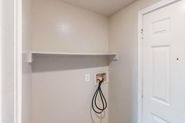 919 Fairbanks Circle, Duncanville, TX 75137