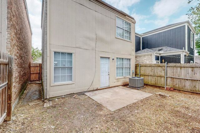 919 Fairbanks Circle, Duncanville, TX 75137