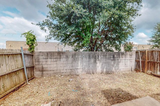 919 Fairbanks Circle, Duncanville, TX 75137