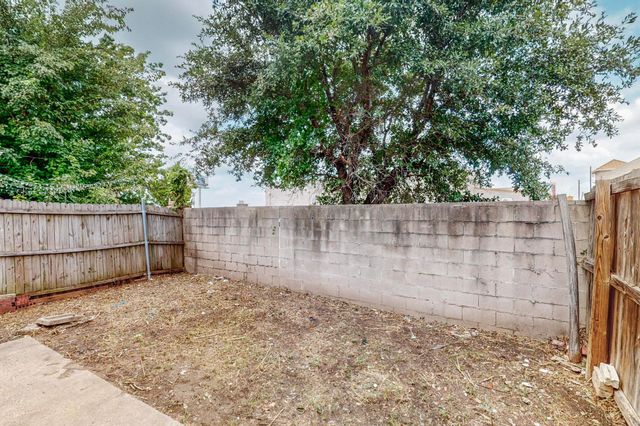 919 Fairbanks Circle, Duncanville, TX 75137