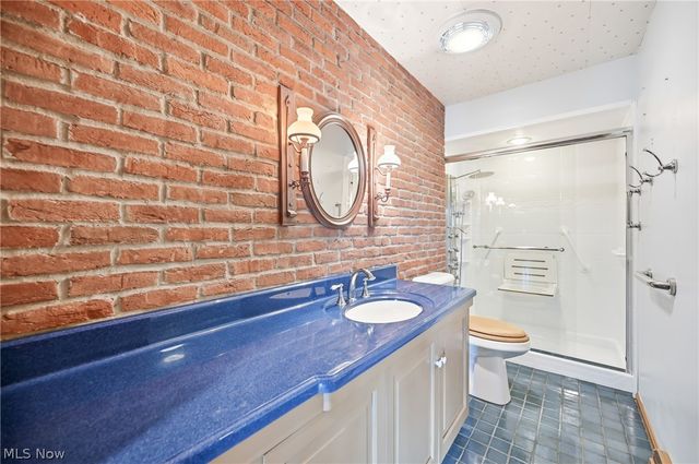 930 Highland Avenue, Salem, OH 44460