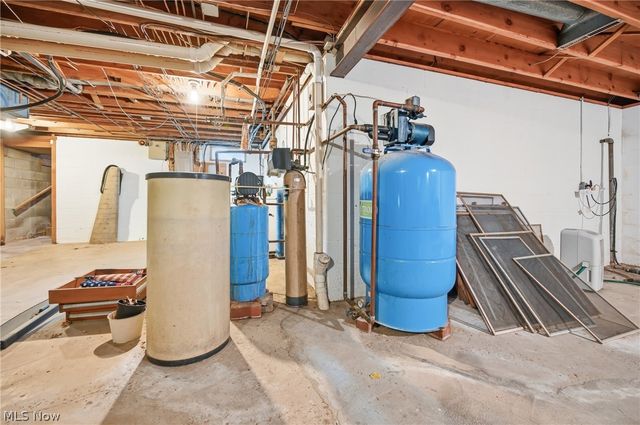 930 Highland Avenue, Salem, OH 44460