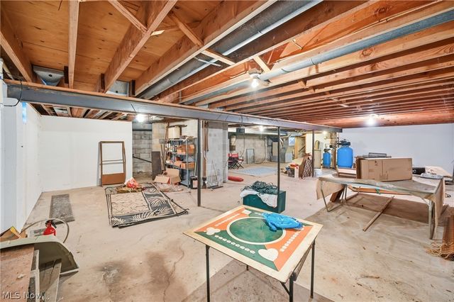 930 Highland Avenue, Salem, OH 44460