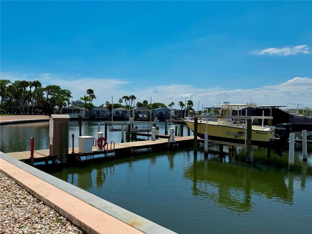 5151 N HIGHWAY A1A 212, Hutchinson Island, FL 34949