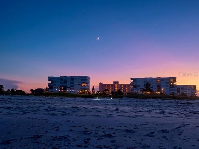 5151 N HIGHWAY A1A 212, Hutchinson Island, FL 34949