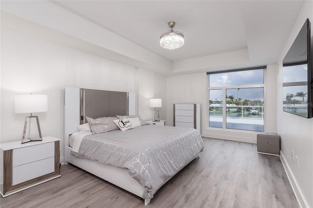 415 ISLAND WAY 207, Clearwater Beach, FL 33767