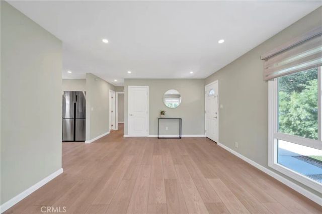 90 W Highland Avenue, Sierra Madre, CA 91024