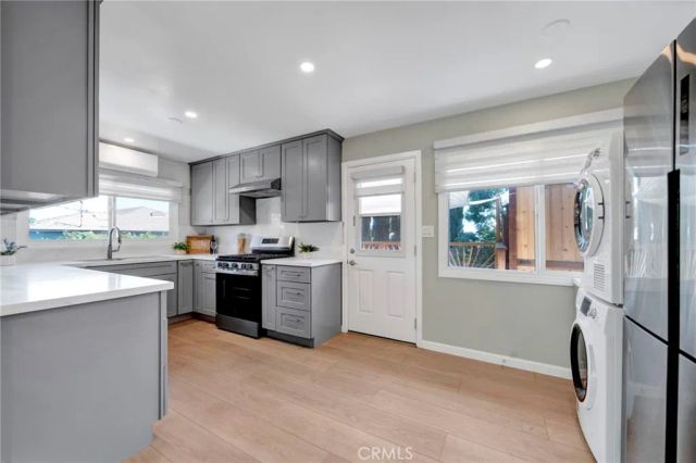 90 W Highland Avenue, Sierra Madre, CA 91024