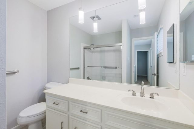 9518 Topridge DR 21, Austin, TX 78750