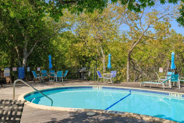 9518 Topridge DR 21, Austin, TX 78750
