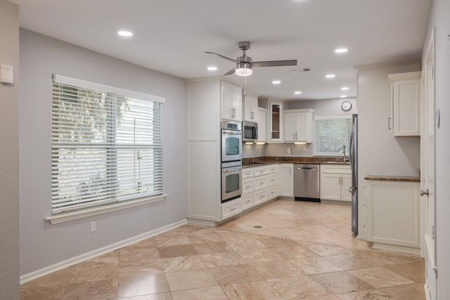 9518 Topridge DR 21, Austin, TX 78750