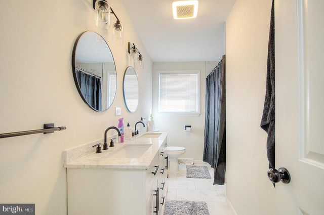 302 SYCAMORE AVE, Egg Harbor Township, NJ 08234