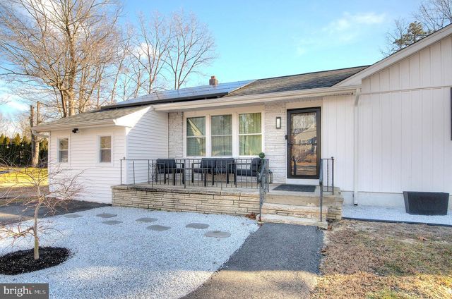 302 SYCAMORE AVE, Egg Harbor Township, NJ 08234