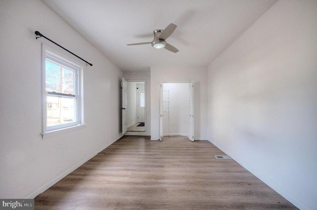 302 SYCAMORE AVE, Egg Harbor Township, NJ 08234