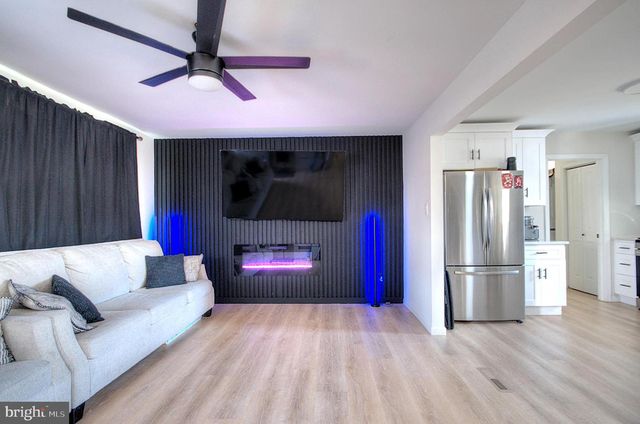 302 SYCAMORE AVE, Egg Harbor Township, NJ 08234