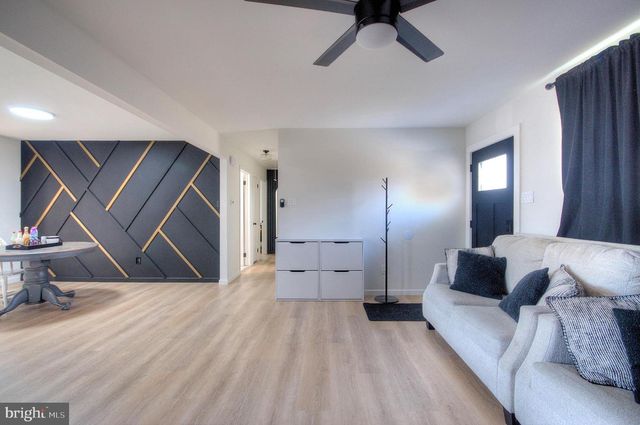 302 SYCAMORE AVE, Egg Harbor Township, NJ 08234