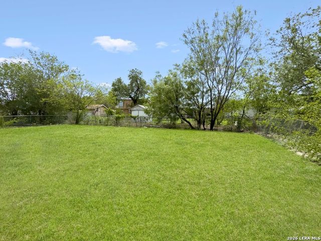 510 KERNAN DR, San Antonio, TX 78227