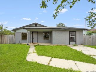 510 KERNAN DR, San Antonio, TX 78227