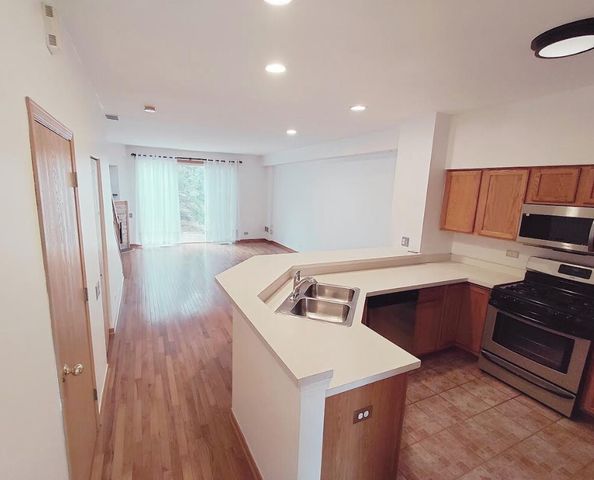 2508 Carrolwood Road 2508, Naperville, IL 60540