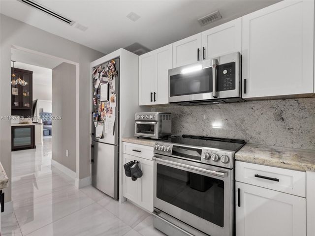 625 Biltmore Way 104, Coral Gables, FL 33134