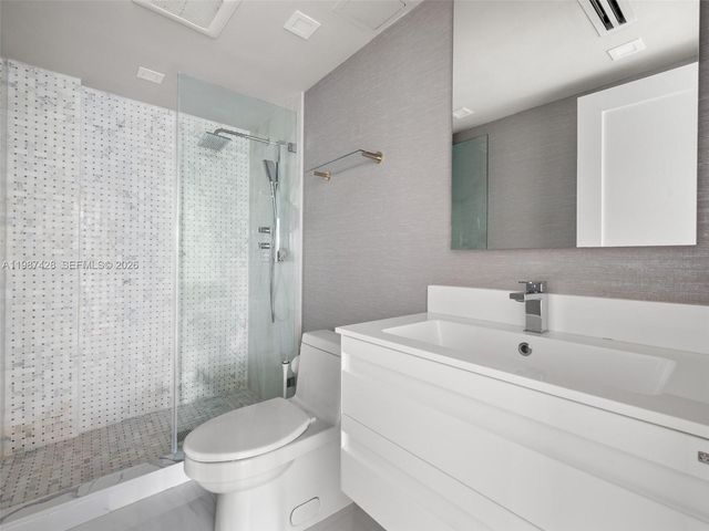 625 Biltmore Way 104, Coral Gables, FL 33134