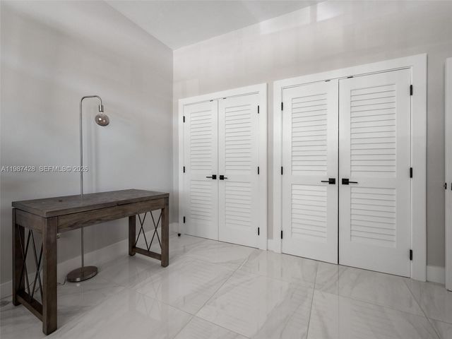 625 Biltmore Way 104, Coral Gables, FL 33134