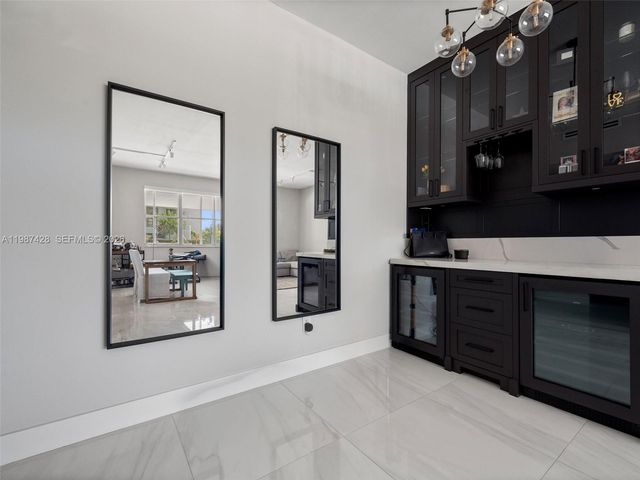 625 Biltmore Way 104, Coral Gables, FL 33134